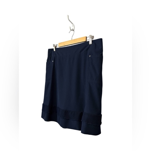 Claire France, Plus Size Skort - Navy Blue With Mesh Trim, Size 16W - Picture 4 of 9